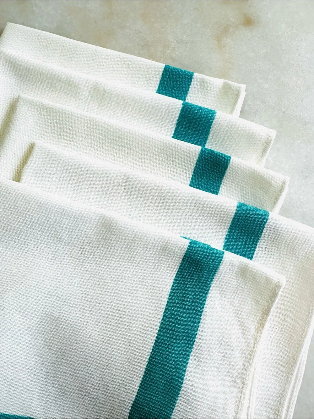 Vintage Cotton Napkins with Teal Border (4)